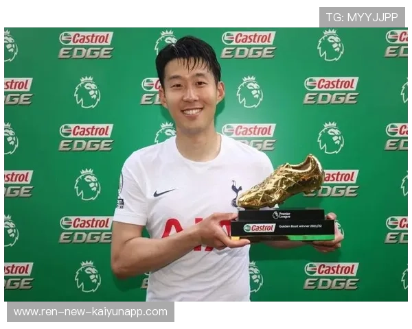 孙兴慜弧线传中引发门前混战完成助攻 孙兴慜弧线传中引发门前混战完成助攻